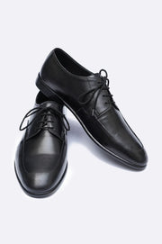 The Milan Minimalist Derby